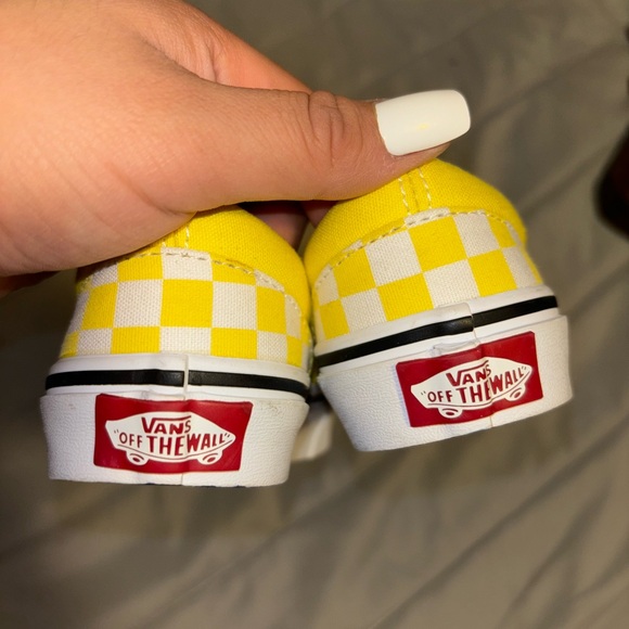 Checkered vans - Picture 2 of 4